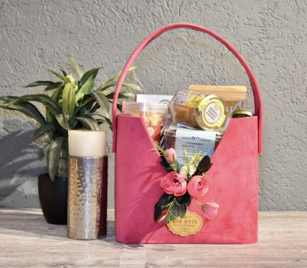 Magenta Majesty V-Shaped Hamper