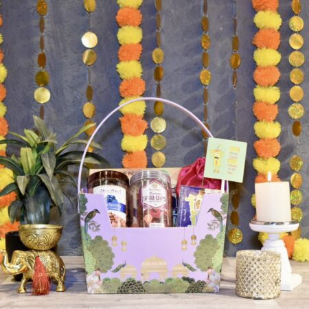 Noor-e-Lilac Hamper